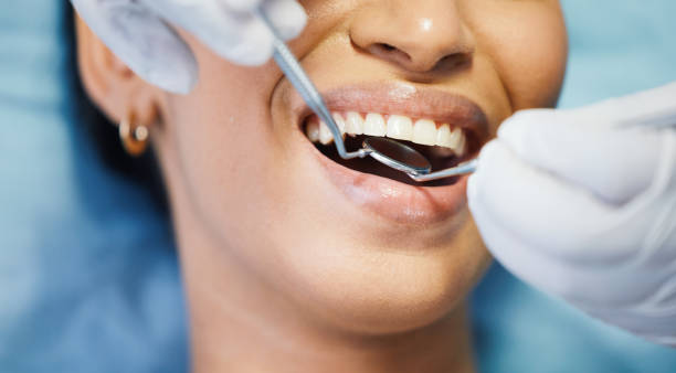 Best Cracked Tooth Emergency Dentist  in Grayvle, IL