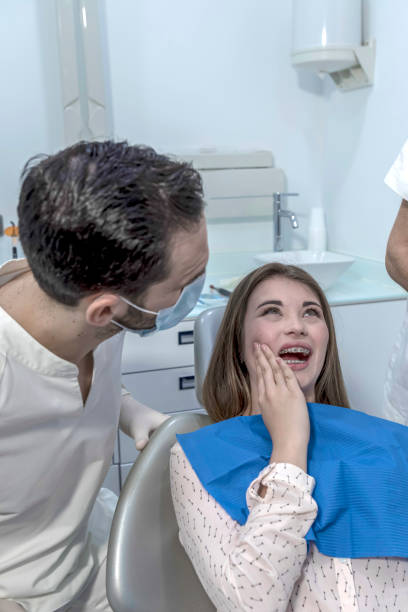 Best Dentist for Tooth Abscess  in Grayvle, IL